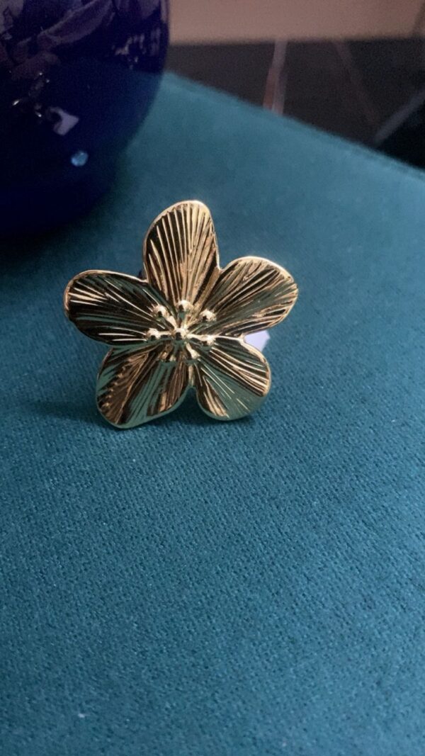 Gold Flower Anti Tarnish Ring - Image 2