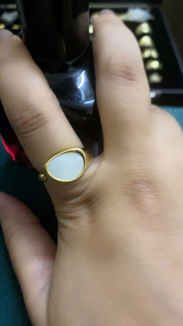 White MOP Ring